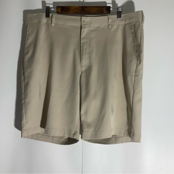 PGA TOUR Men’s 9” Flat Front Horizontal Textured Stretch Golf Short Khaki Sz 40. - Picture 6 of 13